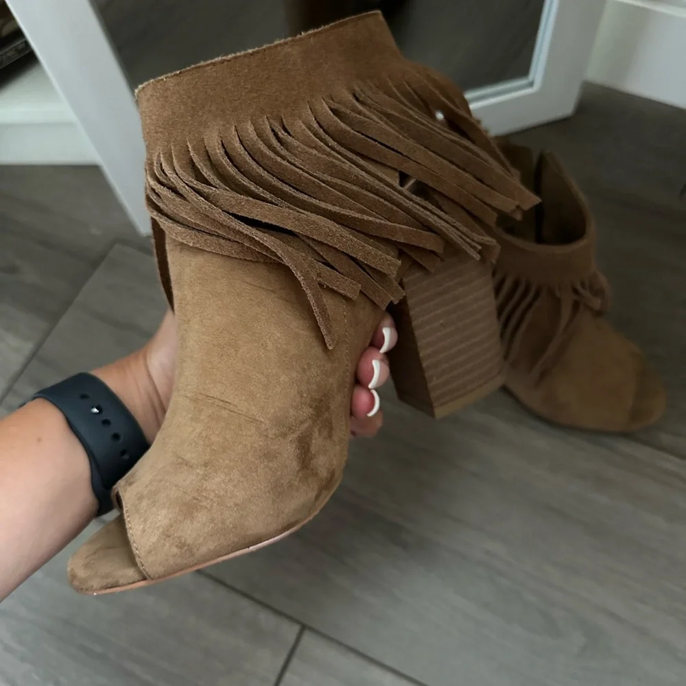 Booties - Picture 4 of 5